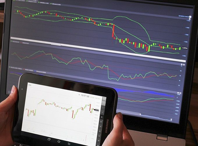 Descubra os melhores corretores com forex bonus em 2026. Compare bônus grátis, sem depósito e de depósito, veja condições e escolha a melhor plataforma para começar.